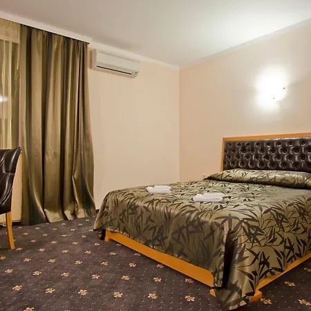 Hotel Incognito Pomorie Hotell 3*